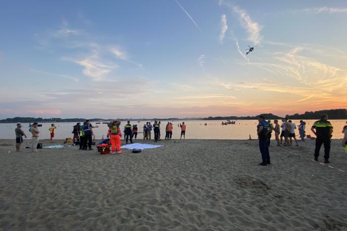Grote zoekactie naar vermiste zwemmer