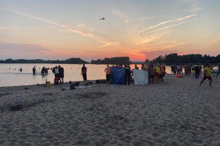 Grote zoekactie naar vermiste zwemmer