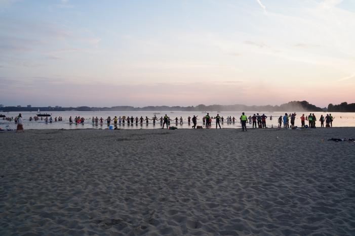 Grote zoekactie naar vermiste zwemmer