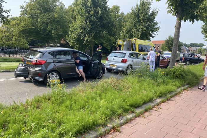 Meerdere voertuigen betrokken bij kop-staartbotsing