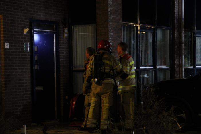Veel rook bij brand in woning