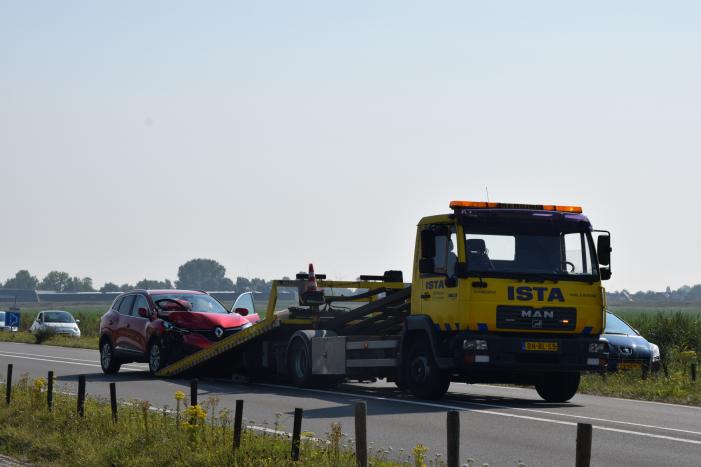Drie auto's betrokken bij kop-staart verkeersongeval