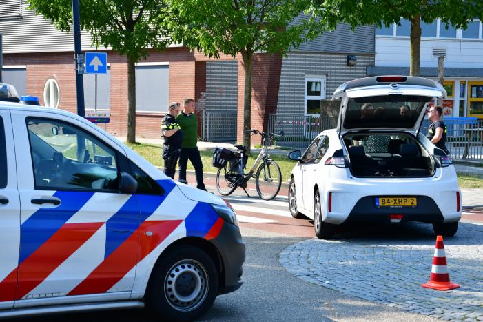 E-biker gewond na botsing met auto