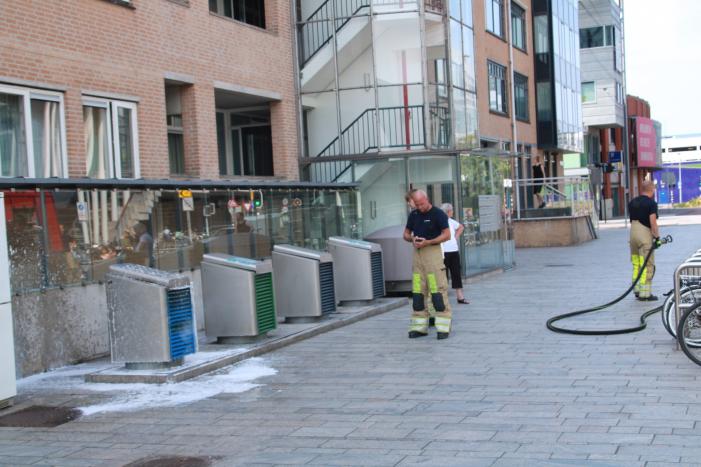 Brand in ondergrondse container