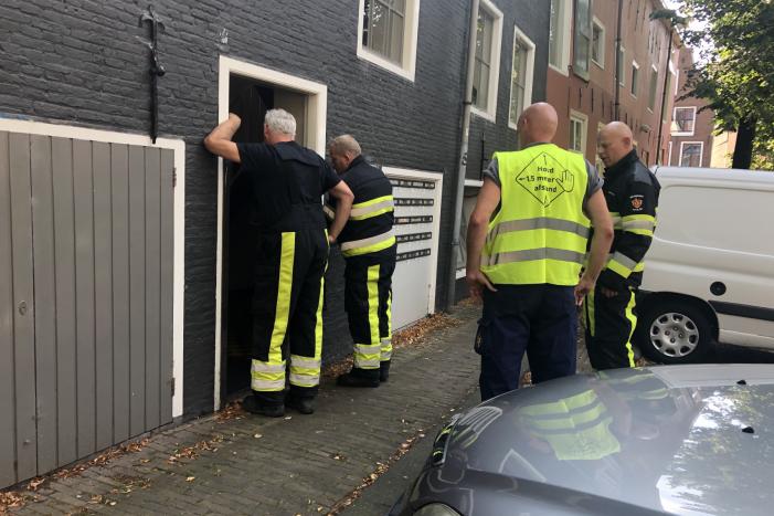 Onderzoek naar benzinelucht in woning