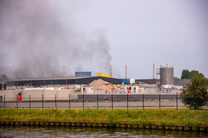 Grote brand bij Hartog Containers