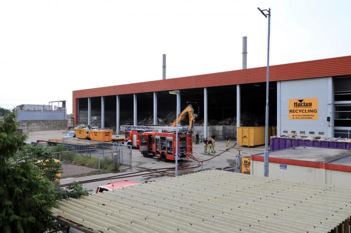 Grote brand bij Hartog Containers