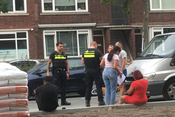 Bestelbus botst op voorganger