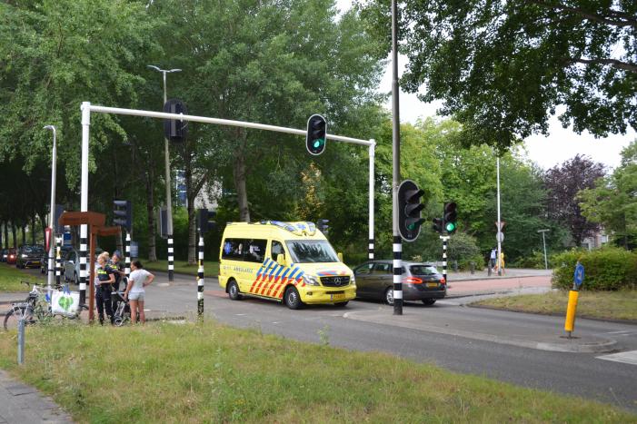 Mountainbiker gewond na aanrijding met auto