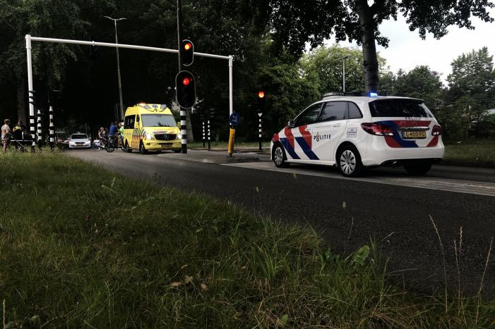 Mountainbiker gewond na aanrijding met auto
