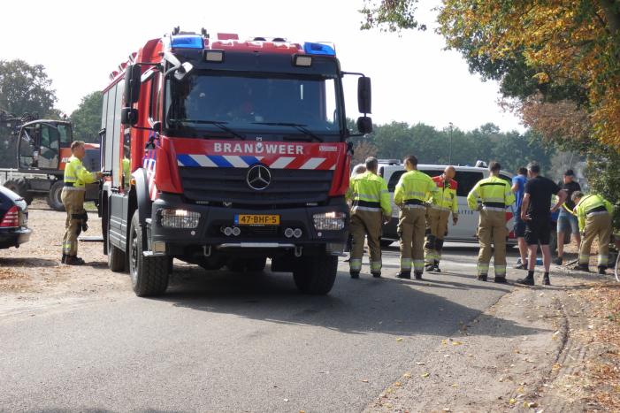 Personenauto in botsing met tractor