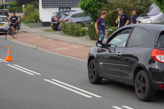 Wielrenner gewond bij kop-staartbotsing