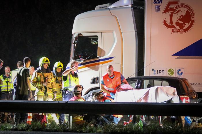 Snelweg afgesloten na ongeval