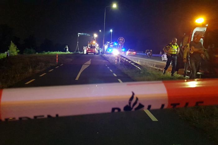 Bestuurder overleden nadat auto te water is geraakt