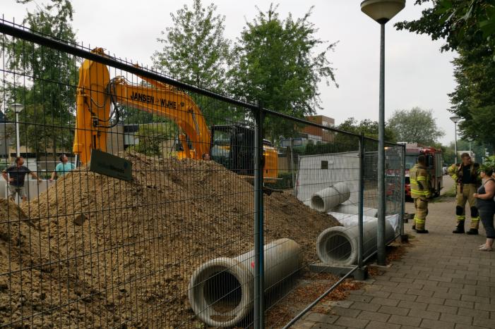Gasleiding geraakt bij graafwerkzaamheden op bouwplaats