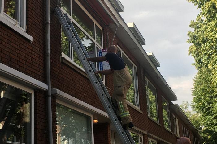Wateroverlast na gesprongen leiding in leegstaande bovenwoning