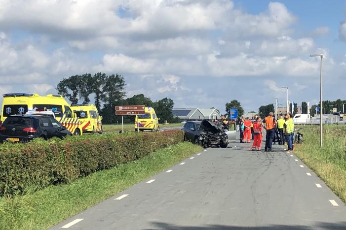 Motorrijder overleden bij frontale aanrijding met auto