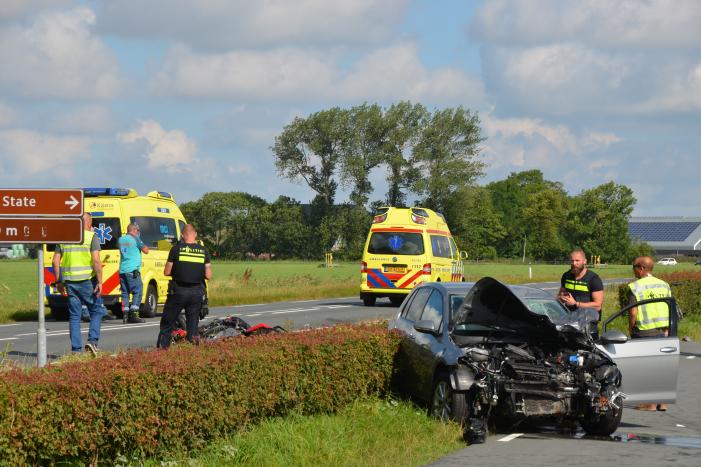 Motorrijder overleden bij frontale aanrijding met auto