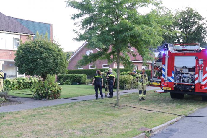 Veel rook bij woningbrand