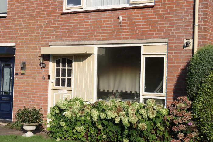 Veel rook bij woningbrand