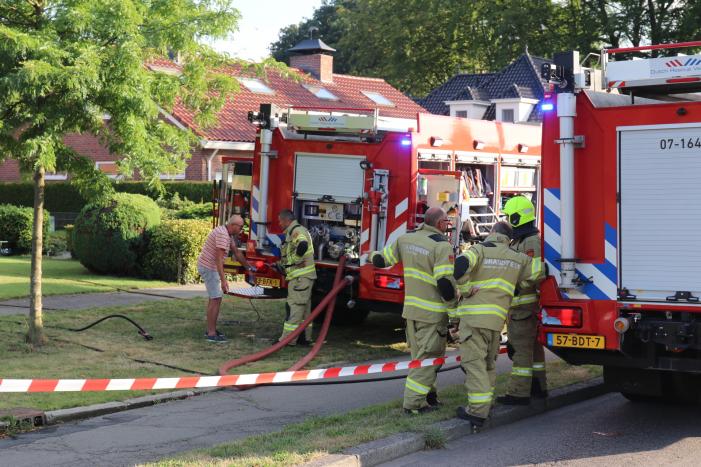 Veel rook bij woningbrand