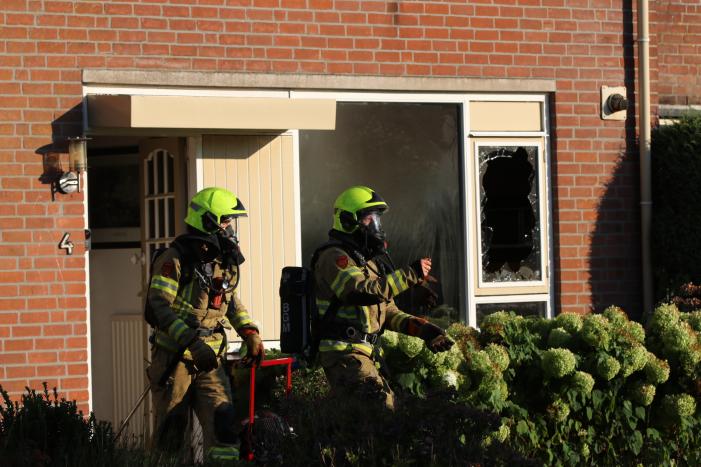 Veel rook bij woningbrand