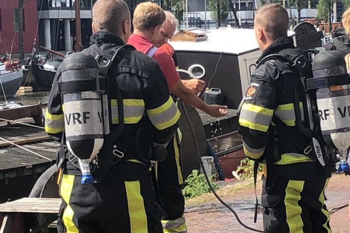 Één gewonde bij brand op schip