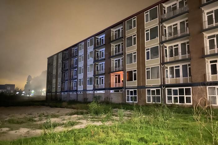Uitslaande brand in leegstaande flat