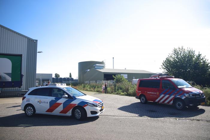 Schermdoek vat vlam in kwekerij Spekflowers