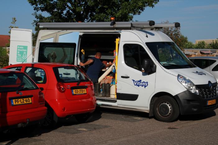 Waterlekkage ontstaan onder trottoir