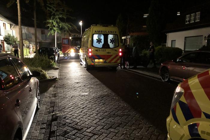 Politie en brandweer halen bewoners uit woning door co-melder