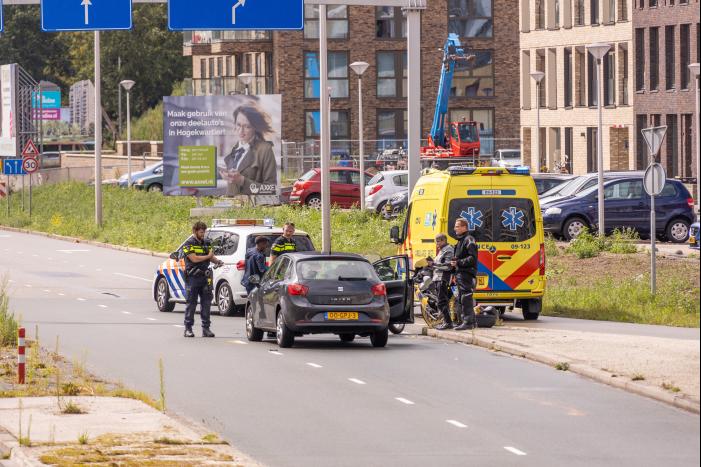 Motorrijders betrokken bij kop-staartbosting