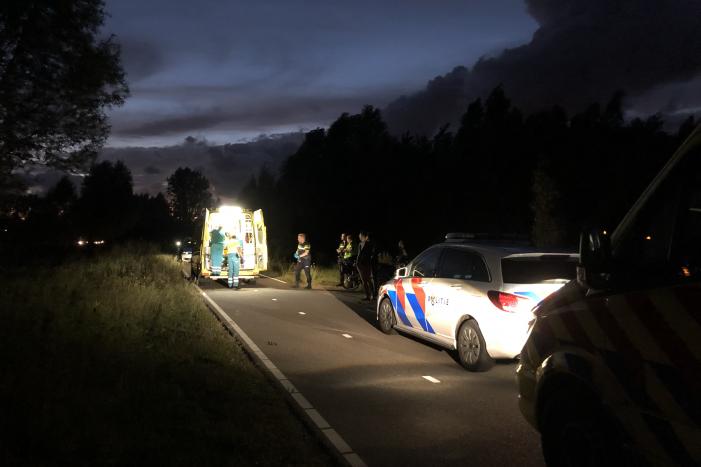 Man valt met brommer en raakt gewond
