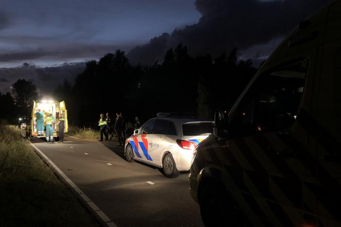 Man valt met brommer en raakt gewond