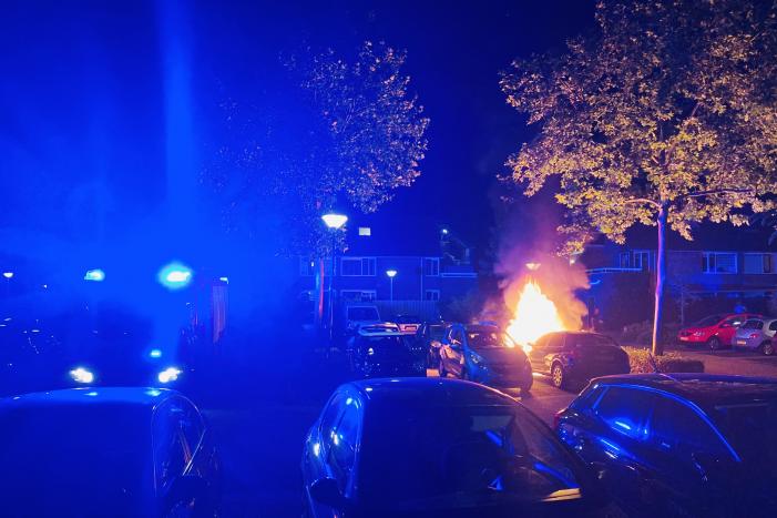 Auto verwoest door brand