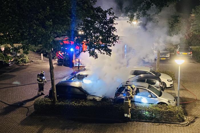 Auto verwoest door brand