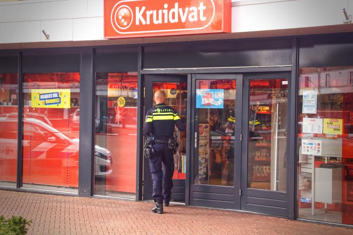Verdachten slaan op de vlucht na overval Kruidvat