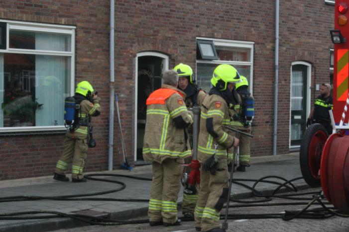 Pan-tosti vliegt in brand tijdens bereiden