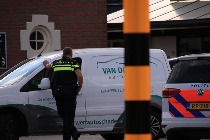 Twee personen aangehouden na winkeldiefstal