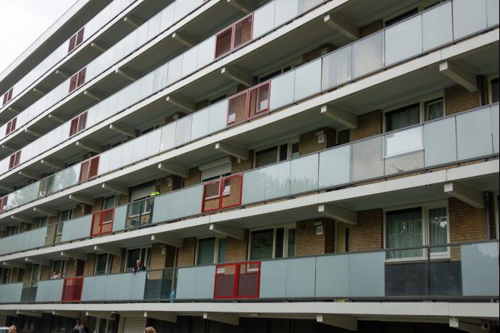 Hennepkwekerij aangetroffen in flatwoning