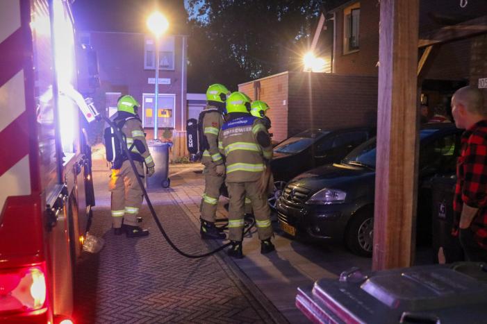 Veel rook bij brand in woning