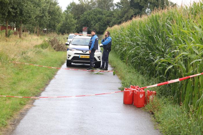 Vaten met mogelijk drugsafval aangetroffen