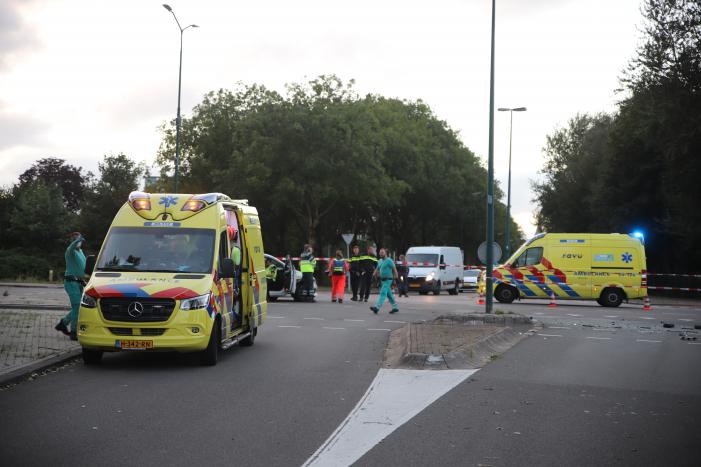 Twee zwaargewonden bij ernstig verkeersongeval