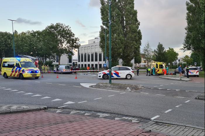 Twee zwaargewonden bij ernstig verkeersongeval