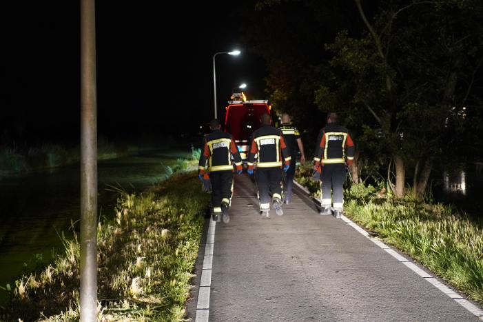 Fietser belandt in het water en raakt zwaargewond