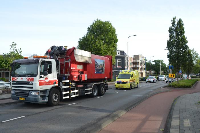 Fietser gewond bij aanrijding met vrachtwagen
