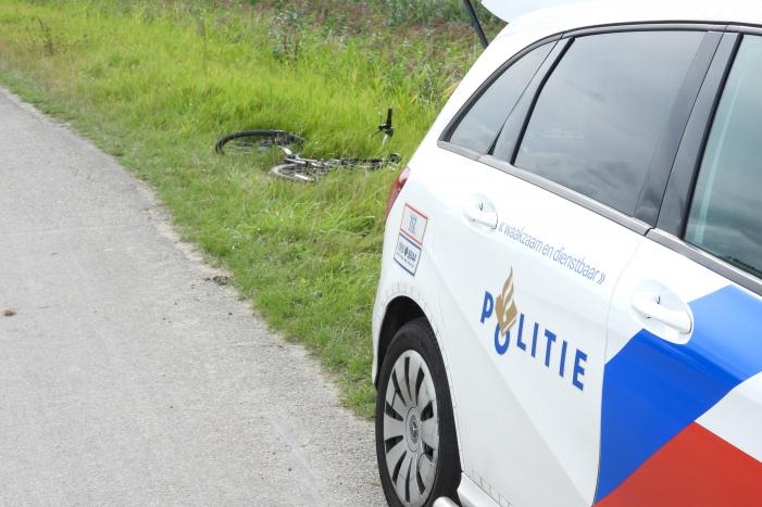 E-biker komt in botsing met grootpakpers