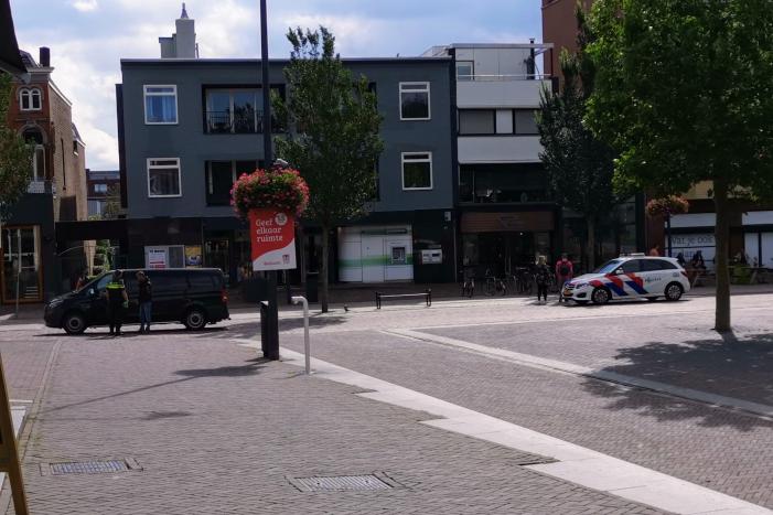 Centrum afgezet na aantreffen van verdachte tas