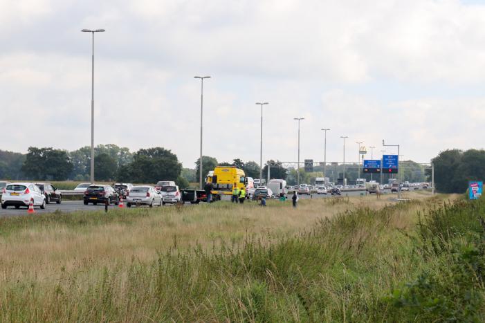 Wederomkop-staartbotsing op afrit A30