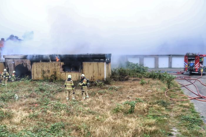 Uitslaande brand verwoest leegstaand pand